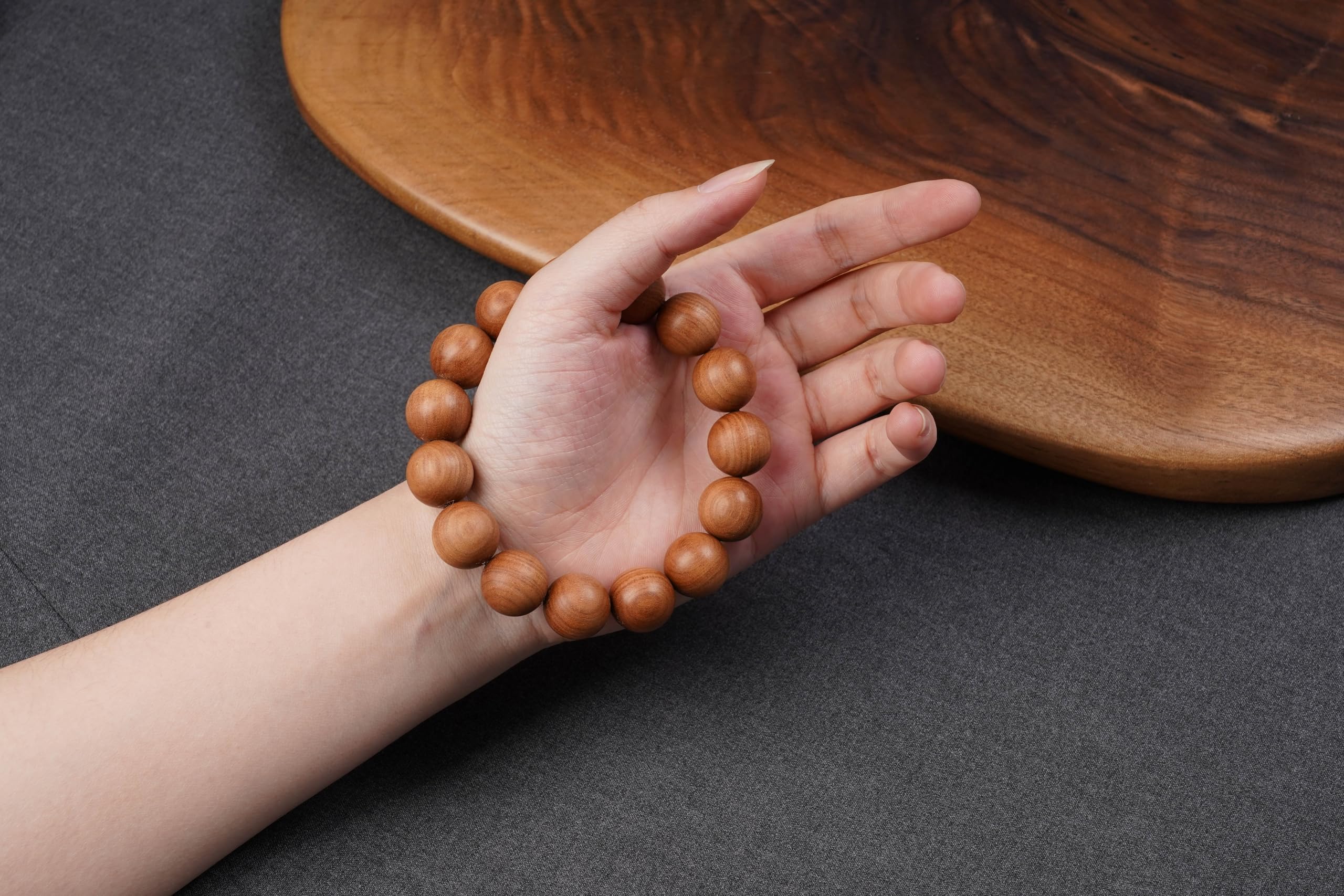 White Sandalwood Bead Bracelet – Handcrafted, 15mm * 15