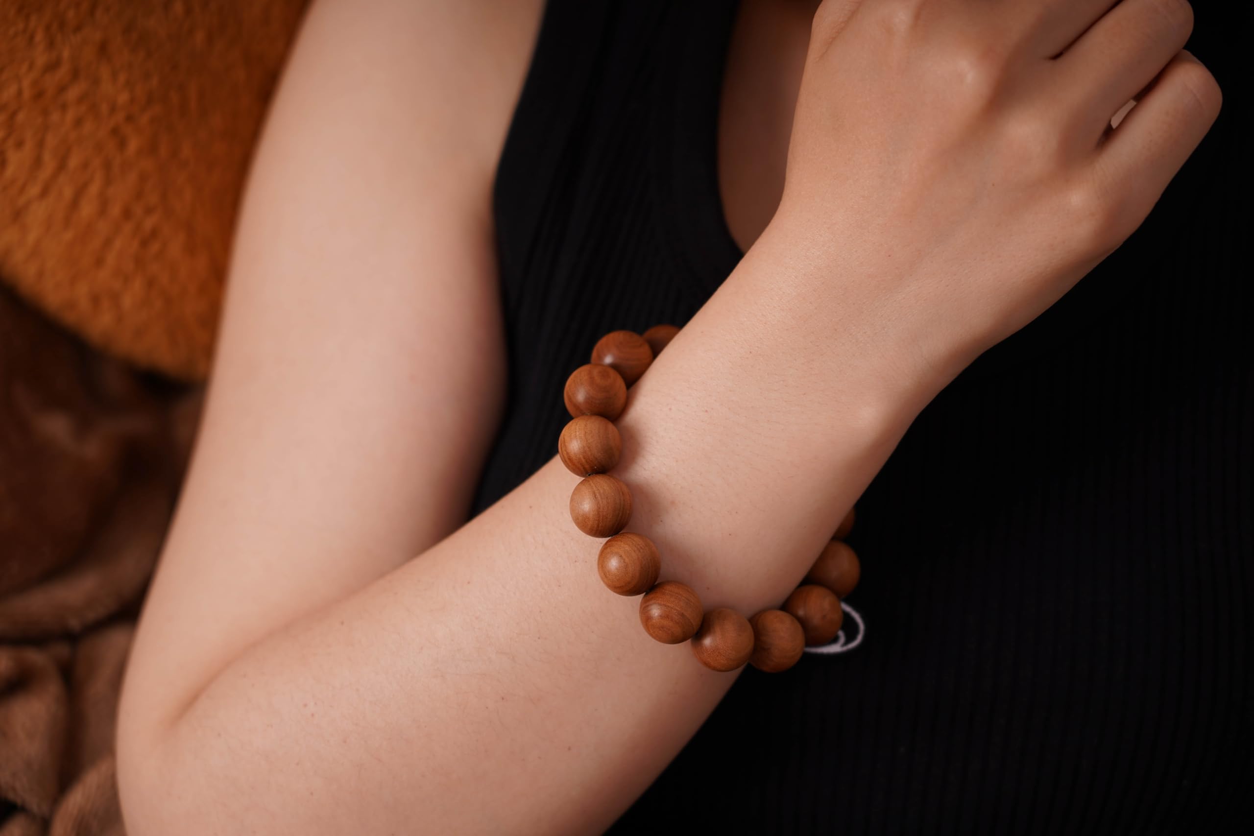 White Sandalwood Bead Bracelet – Handcrafted, 15mm * 15
